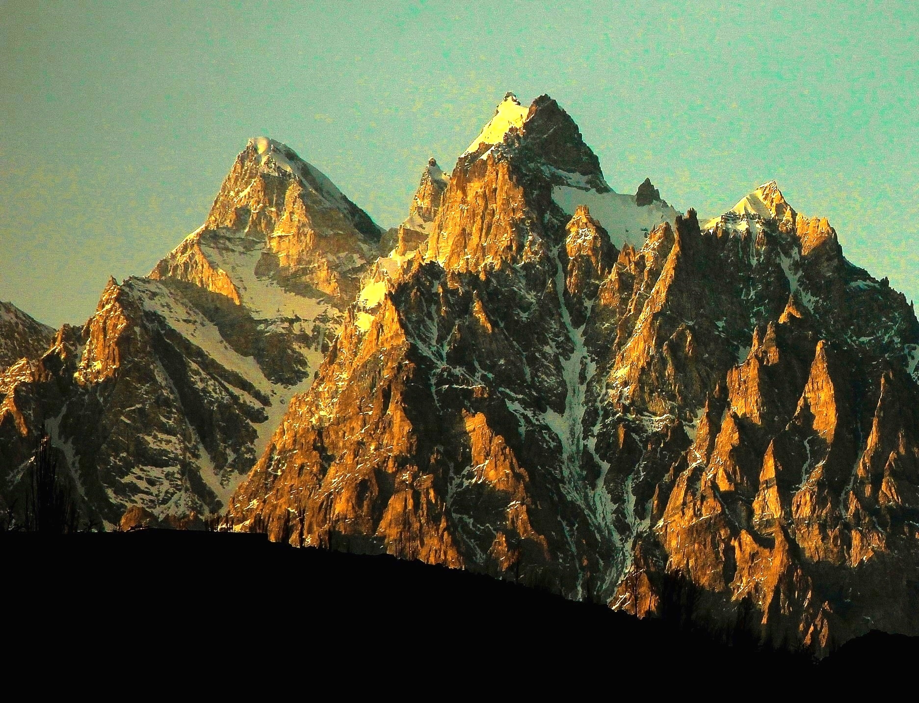 Passu Cones